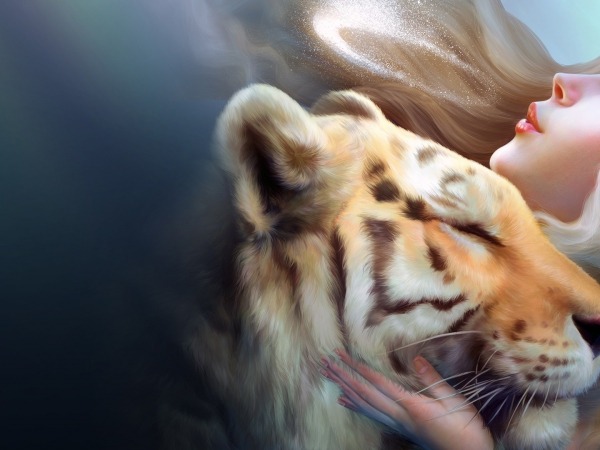 Обои о любви: Девушка в объятиях тигра