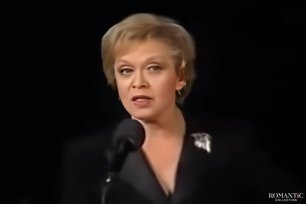 Видео: Сжала руки под тёмной вуалью... Видео: Сжала руки под тёмной вуалью...